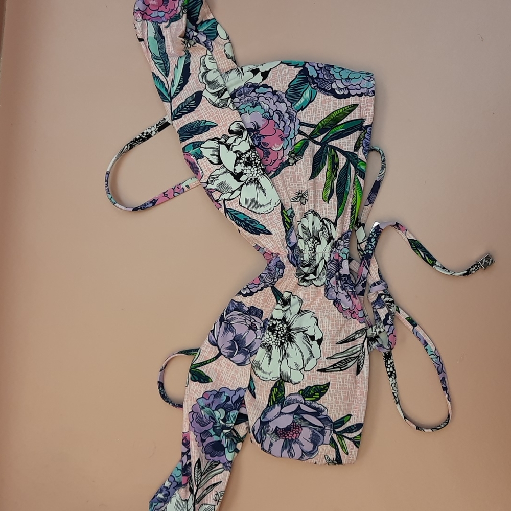 Bathing suit top